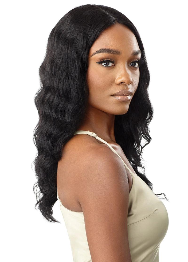 Outre My Tresses Gold Label 100% Unprocessed Human Hair HD Lace Front Wig Sariana