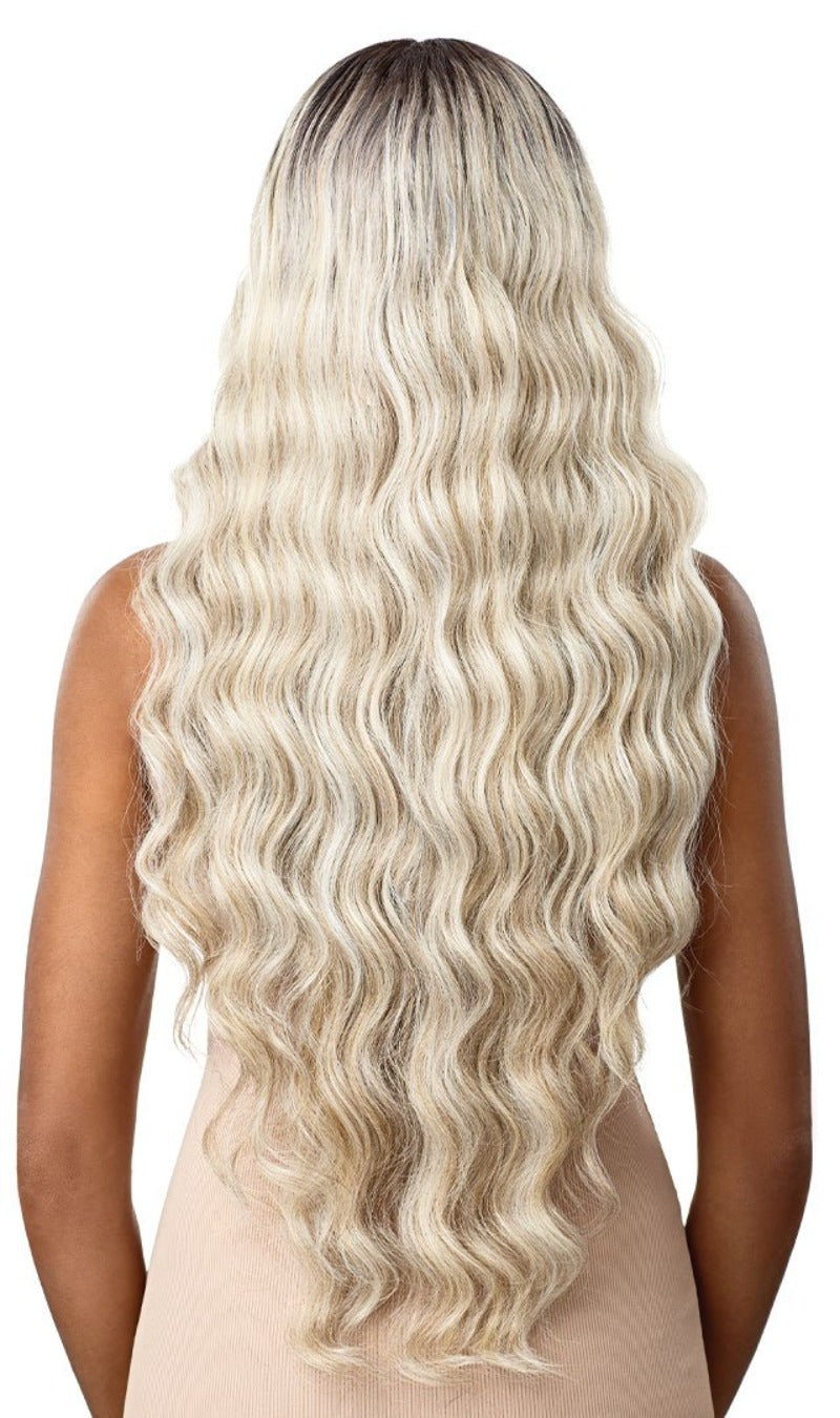 Outre Synthetic Sleeklay Part HD Lace Front Wig DALILAH 34