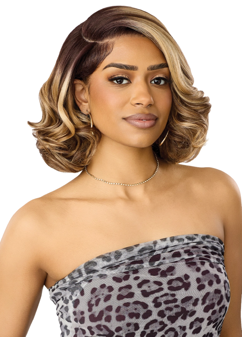 Outre Melted Hairline TruCurve Glueless HD Transparent Lace Front Wig TRUCURVE 14