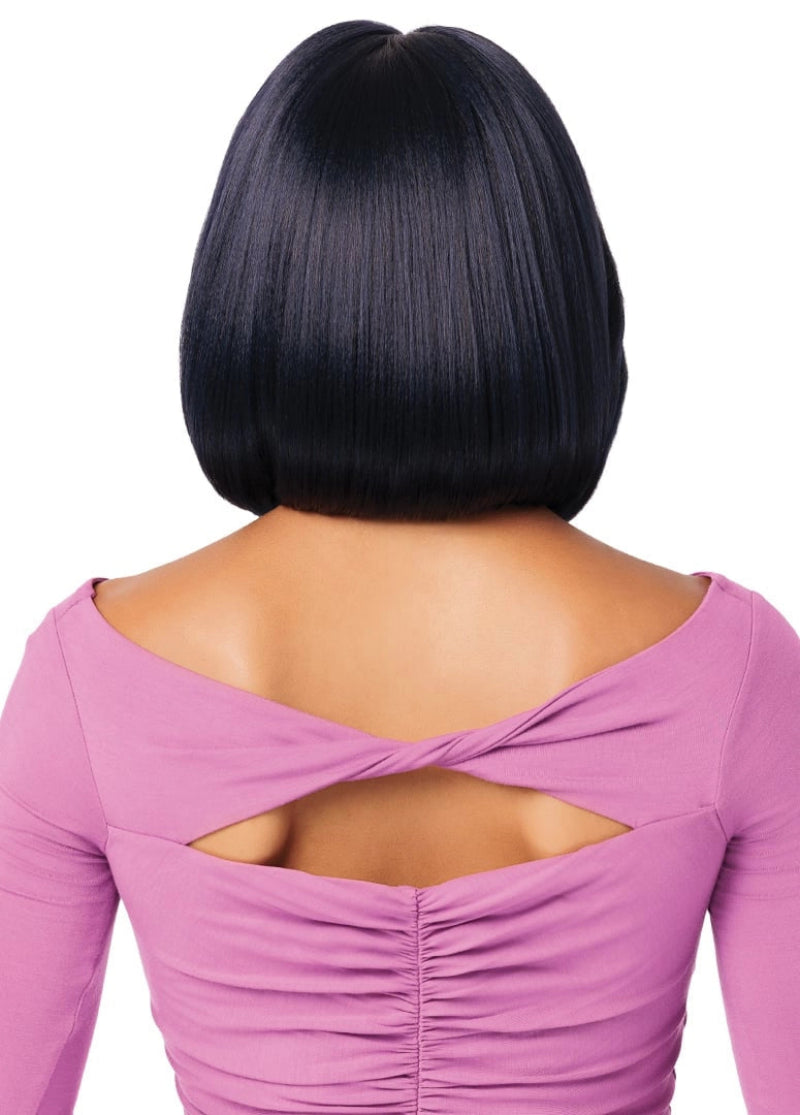 Outre Perfect Hairline Swoop Glueless HD 13x4 Lace Frontal Wig SWOOP 20