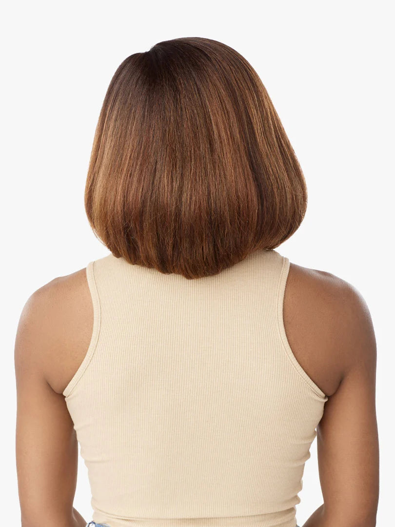 Sensationnel Curls Kinks & Co Glueless Textured HD Lace Front Wig Y-PART Kinky Edges CHIC BOB 12"