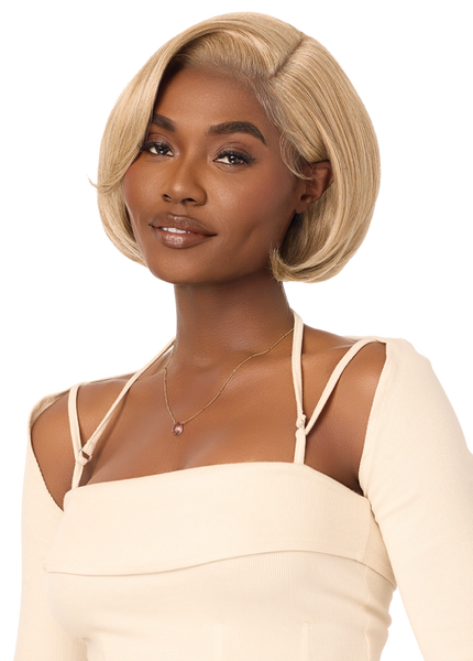 Outre Melted Hairline Glueless HD Lace Parting Front Wig MH 123