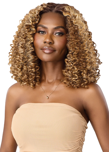 Outre Melted Hairline Glueless HD Transparent Lace Front Wig MH 149