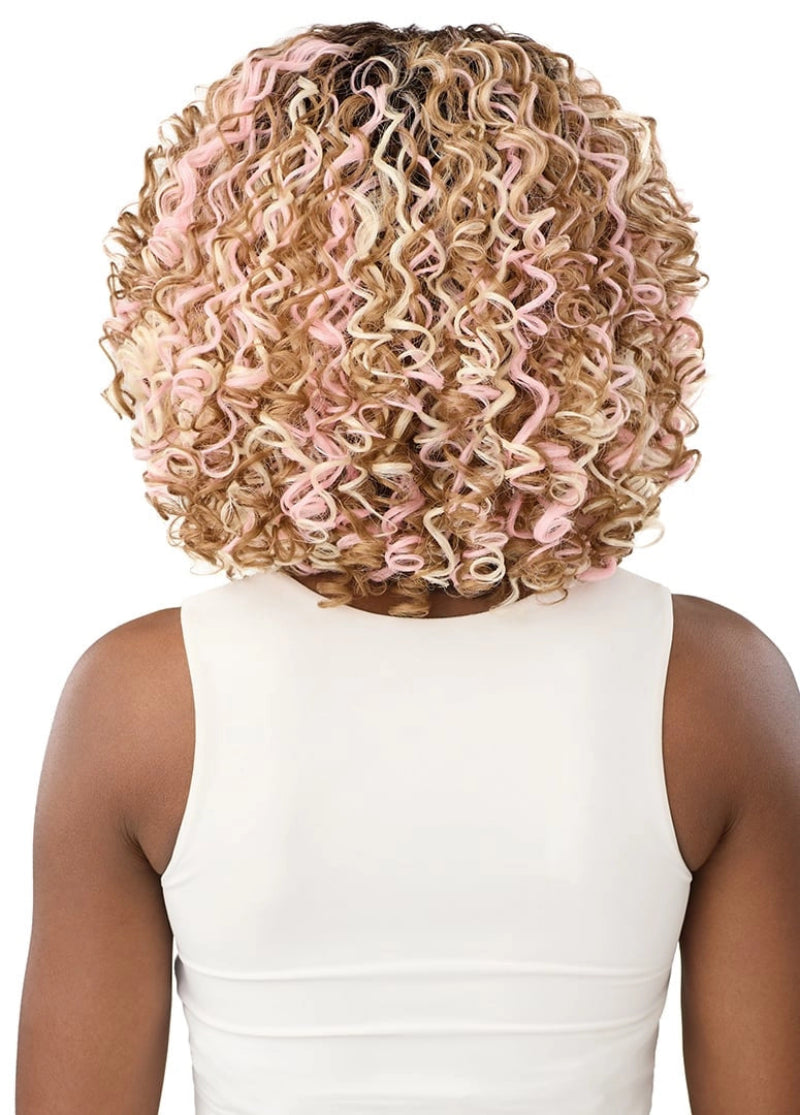 Outre Perfect Hairline Glueless HD 13x4 Lace Frontal Wig PH 3