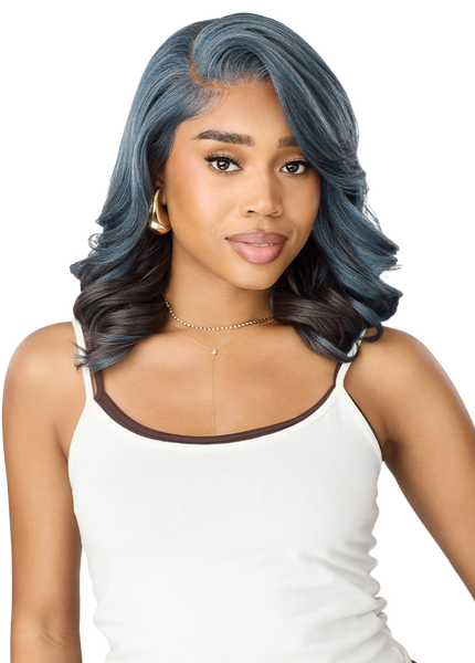 Outre Perfect Hairline OnVybes Glueless 13x6 HD Transparent Lace Front Wig ONVYBE 16