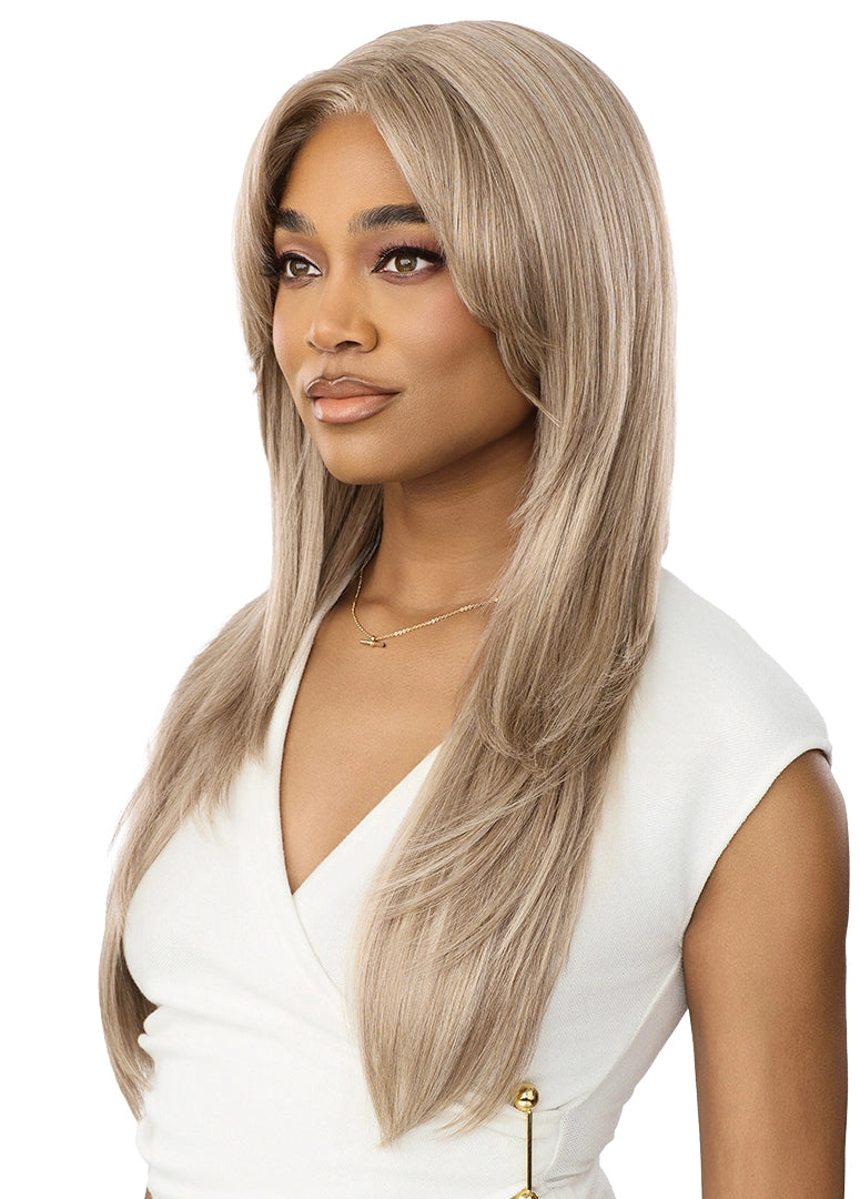 Outre Lace Front Glueless HD Transparent Lace Front Wig LAURELLA