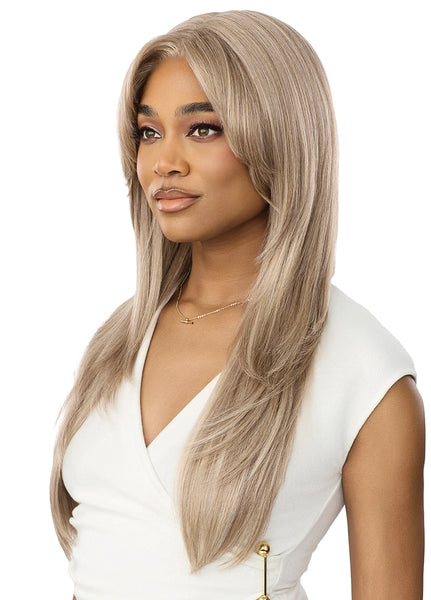 Outre Lace Front Glueless HD Transparent Lace Front Wig LAURELLA
